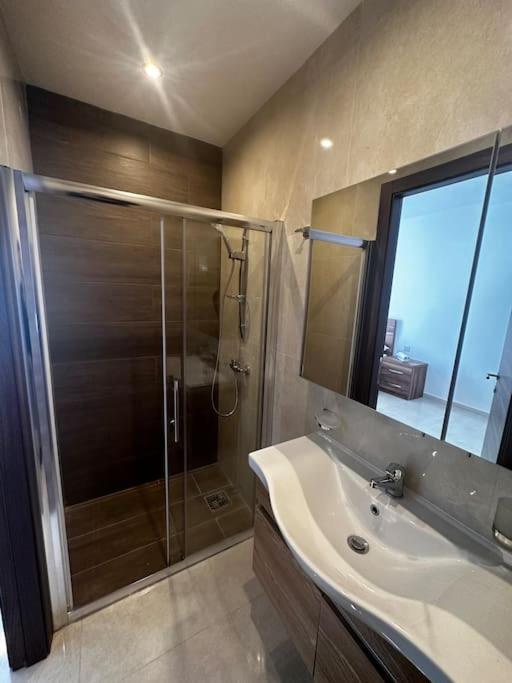 Duplex Penthouse In Gzira Sleeps 6 Apartment Ngoại thất bức ảnh